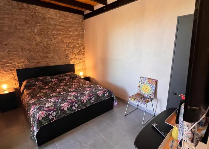 Vigna Di Pettineo - *